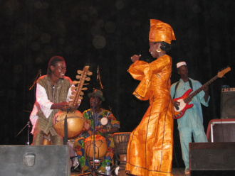 03 Joie Et Danse